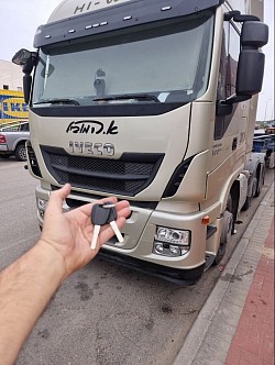 שיחזור מפתחות למשאית איווקו